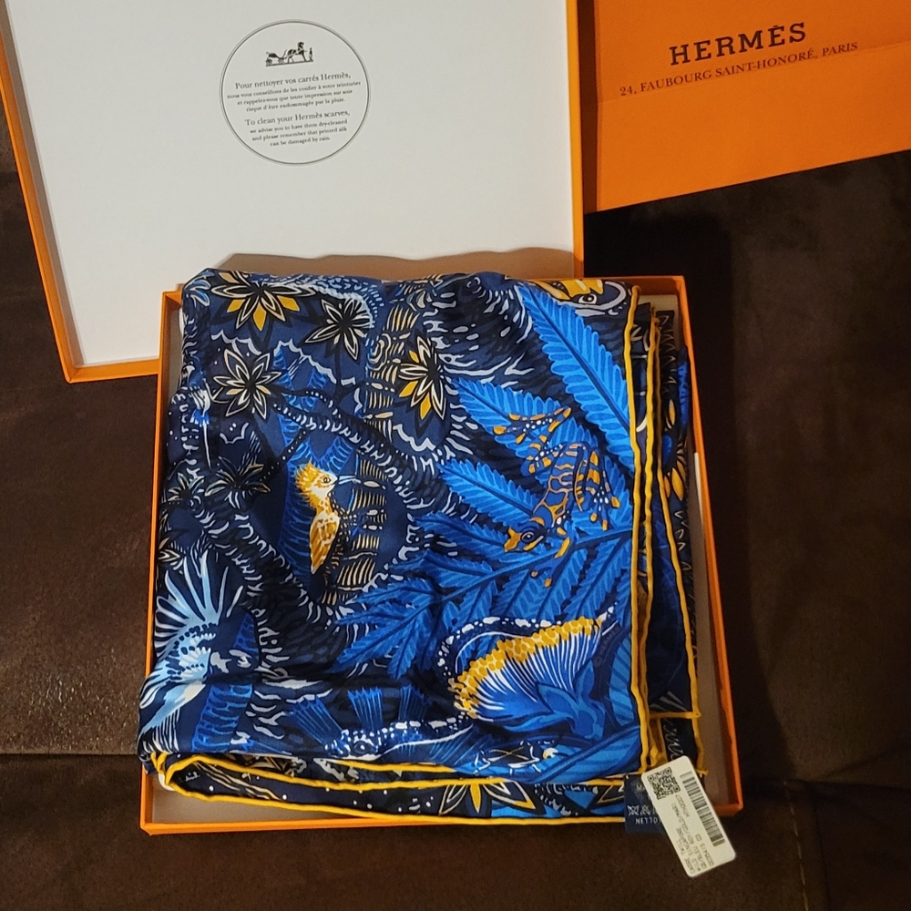 Hermes Carre 90 Silk 100% Scarf NWT